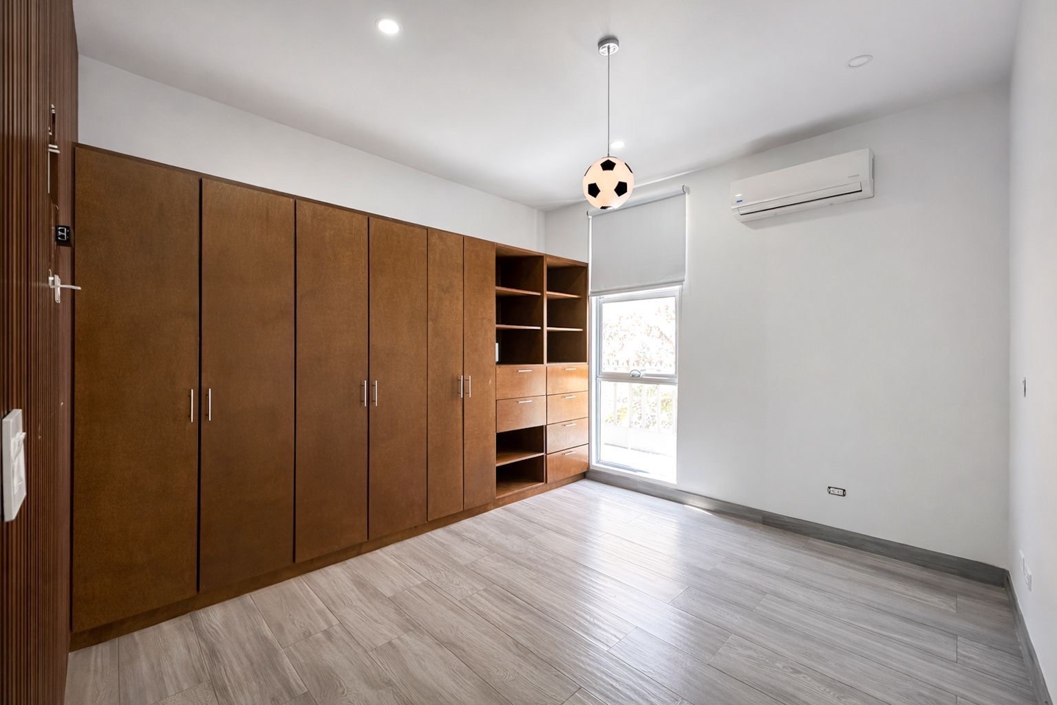 Residencia en Venta y Renta | Zona Dorada – Colinas de Aguacaliente, Tijuana — foto 3